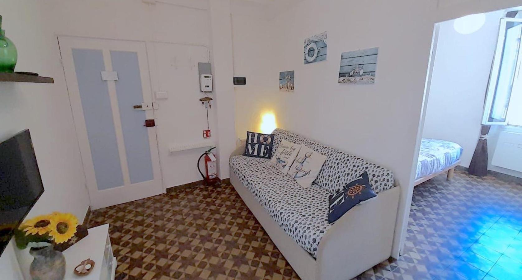 Casa Marina 50 Mt Dal Mare * Imperia